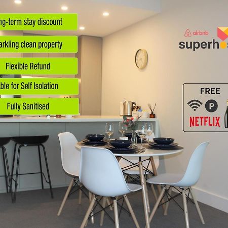 Appartement Stunning Views Sydney Olympic Park Extérieur photo