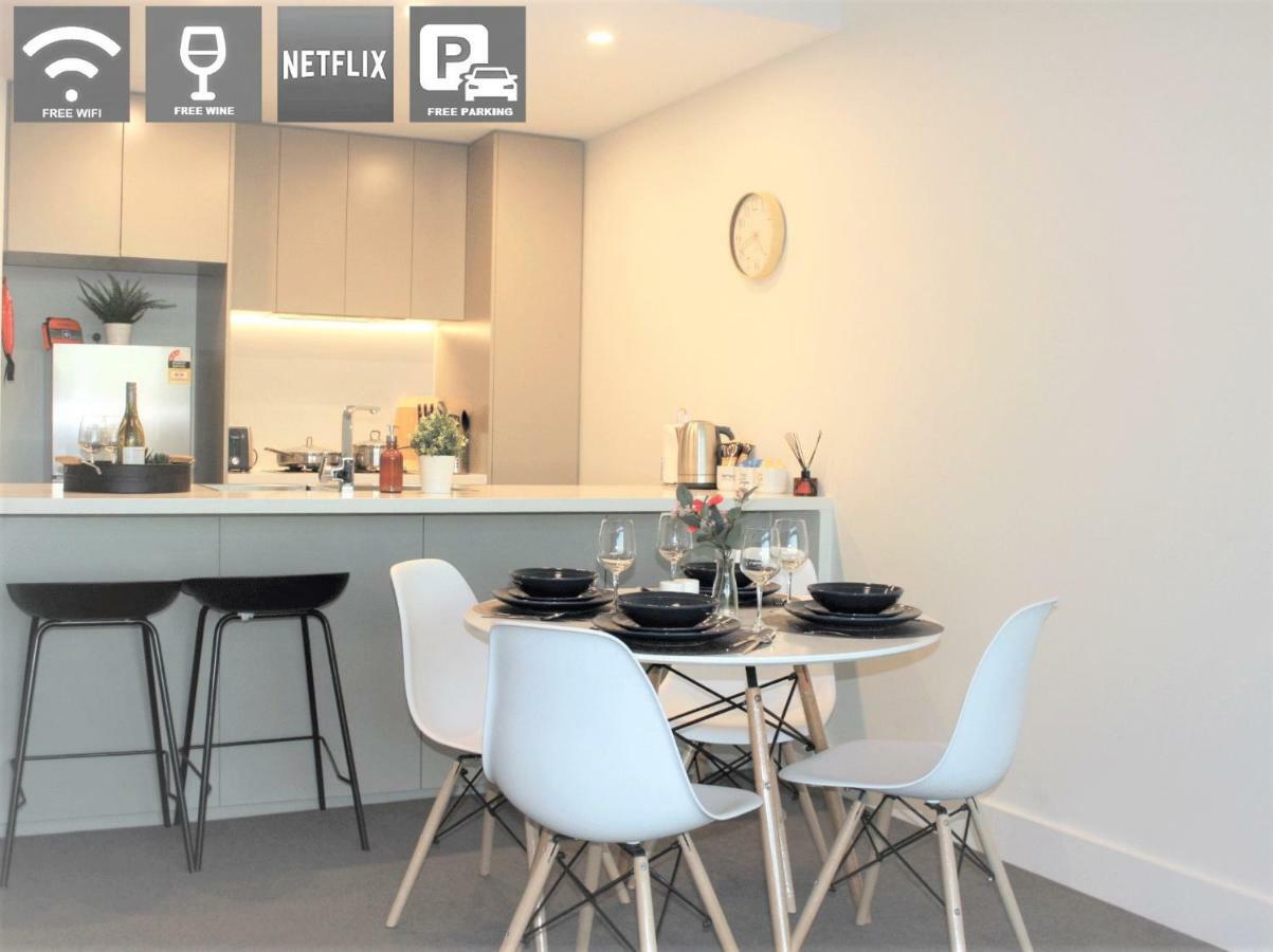 Appartement Stunning Views Sydney Olympic Park Extérieur photo